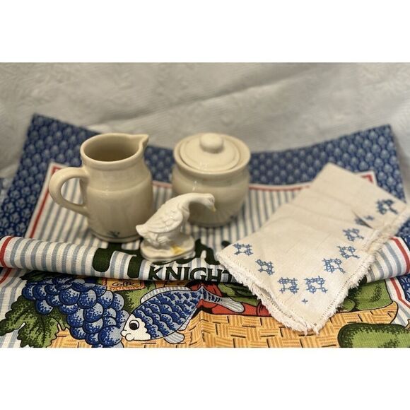 Grandmacore Bundle Blue White Rosevile Sugar Creamer Goose Napkins Vintage - Picture 1 of 12